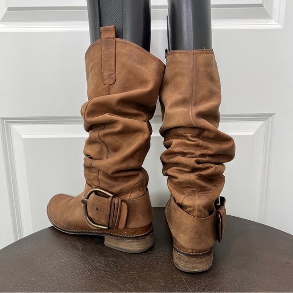 “Ruckuss” - Picture 4 of 15